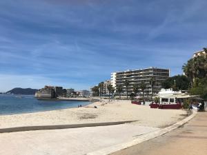 Grand T2 43m2 plages du Mourillon