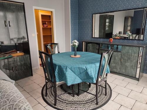 Grand T2 pour Déplacement professionnel, stage, famille-