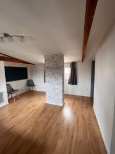 Grand T2 - Proche centre villegare