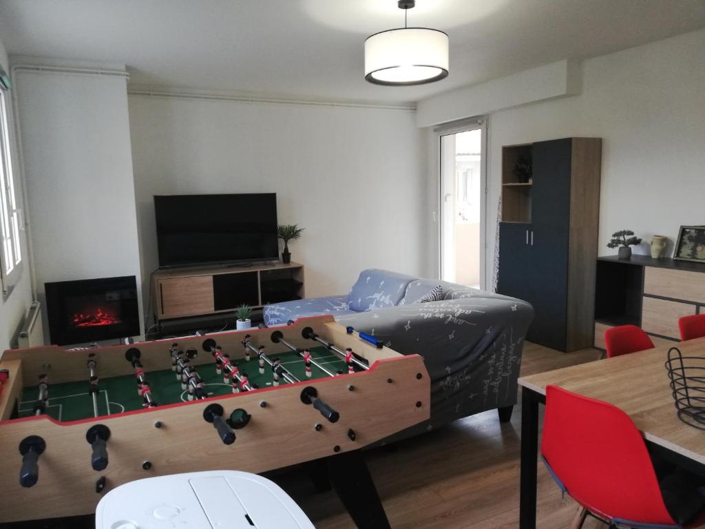 Appartement Grand T3 avec clim, parking et terrasse privative - Agen appartement 113, 1ier étage 15i Rue Henri Descoins, 15i 47000 Agen