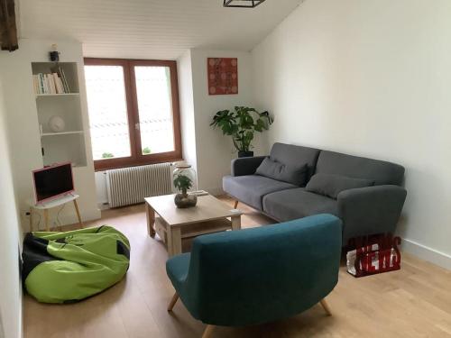 Grand triplex centre-ville au calme