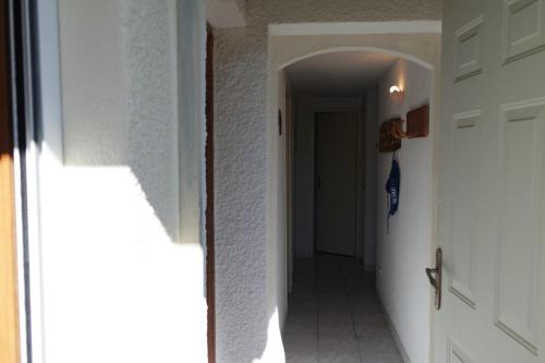 Grande maison avec jardin arboré pour vacances réussies - 8REA9