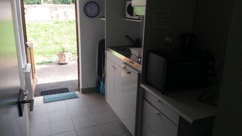 Grande maison sur 2000 m2 de terrain avec un studio amenage pour 2 personnes2