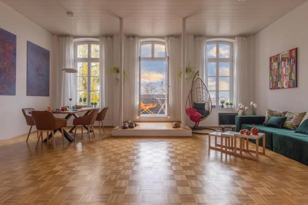 Appartement Grandiose Altbauwohnung mitten im Zentrum Schwerins Lobedanzgang 15 19053 Schwerin