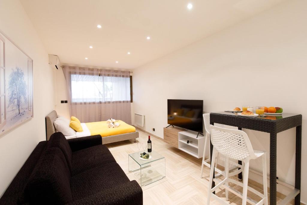 Appartement Gray d'Albion 2C4 YourHostHelper 28 Rue des Serbes 06400 Cannes