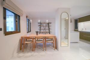 GRAY Renovated luxurious apartment located in Cannes