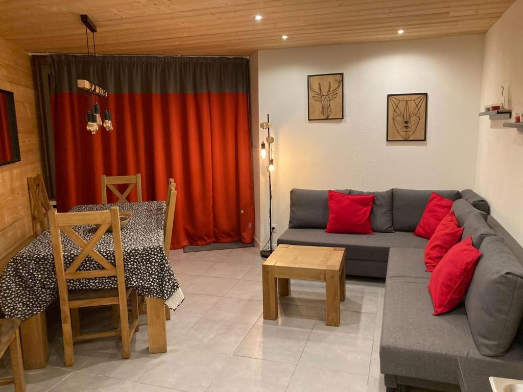 Appartement Great 8-pax ski-in ski-out apartment in Tignes Val Claret Apt 36, imm. Génépis Rue du Val Claret 73320 Tignes