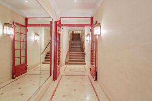 Great Terrace & 2 BR great with kids @Tour Eiffel