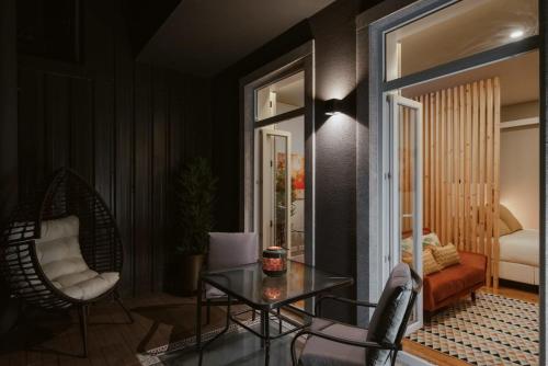 Green Garden Luxury House w/ AC, Metro & Downtown