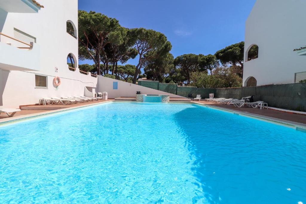 Green paradise T2 apartment with pool Estrada das Açoteias Pinhal do Concelho, B4, 8200-380 Albufeira