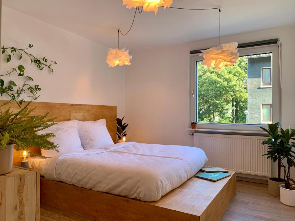 Appartement GreenBnBs: gemütliches Design Apartment 52 Bunsenstraße 45145 Essen