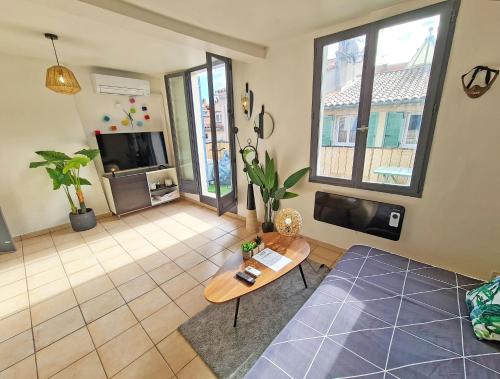 GregBnb-com - Centre Ancien - Studio Roof-Top - CLIMATISÉ - 5eme étage