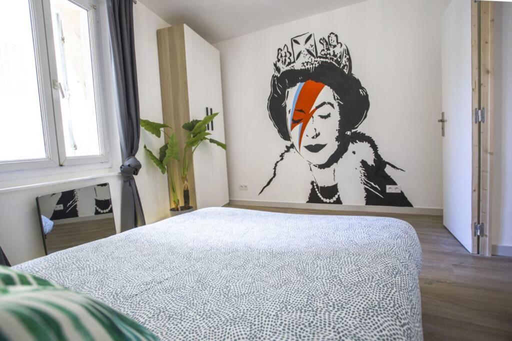 GregBnb-com - Centre Ancien - T2 Street Art - Wifi 80 Rue Alézard, 83000 Toulon