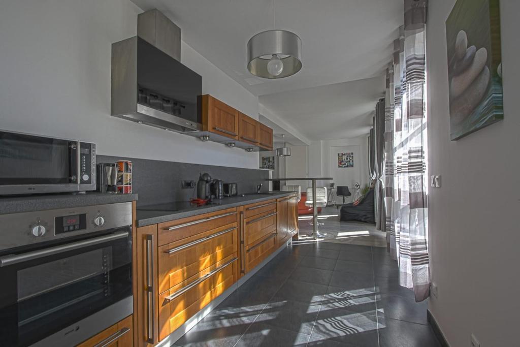 GregBnb-com - Centre Ancien - T2 style loft 83000 Toulon
