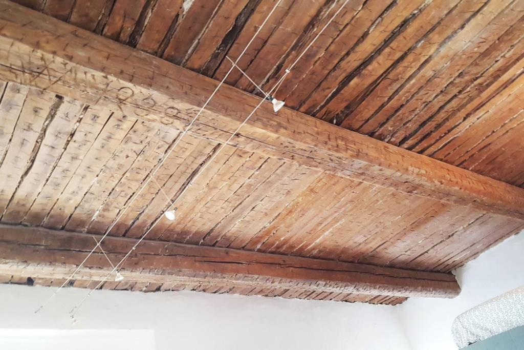 GregBnb-com - Filet suspendu ! - PARKING INCLUS - CLIMATISÉ - WIFI -15min Gare Appartement 2 47 Rue Saint-Laurent, 83200 Toulon
