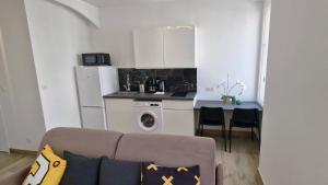 Gregbnb-com - T2 37m2 -1- Est -