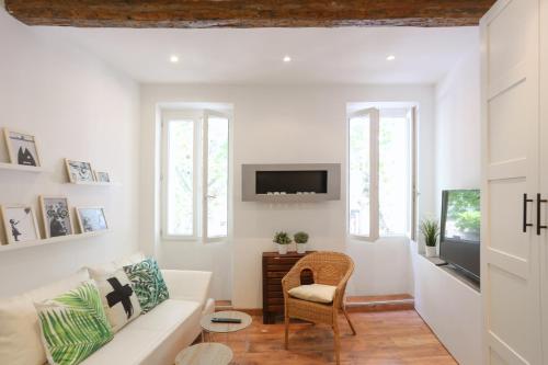 GregBnb-com - T2 Cosy et design - PARKING INCLUS - WiFi - 15min Gare