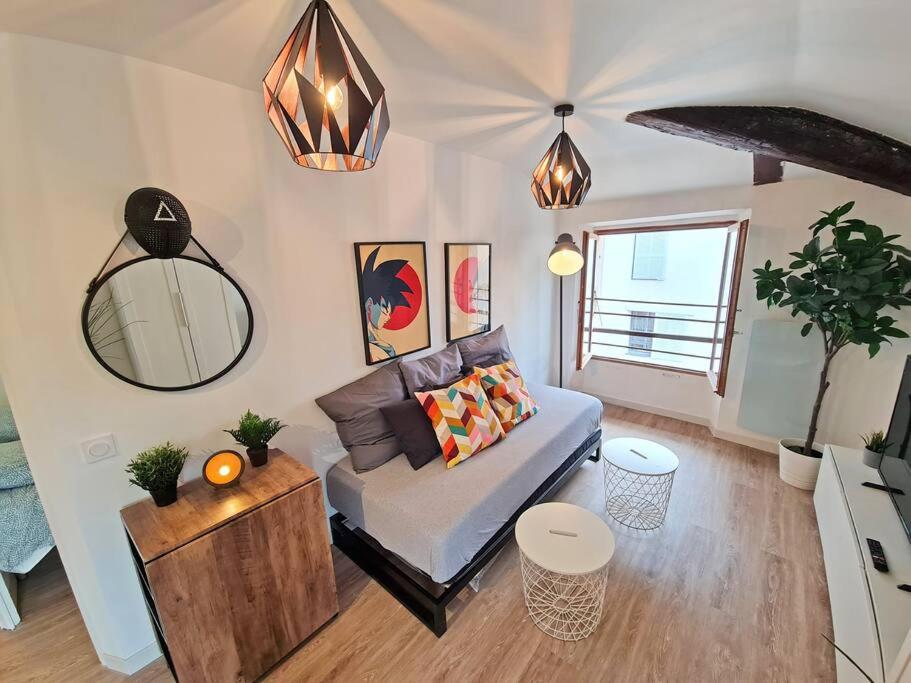 GregBnb-com - T2 Design 38m2 - Toulon Est - Wifi Fibre 2 Rue Berthier, 83100 Toulon