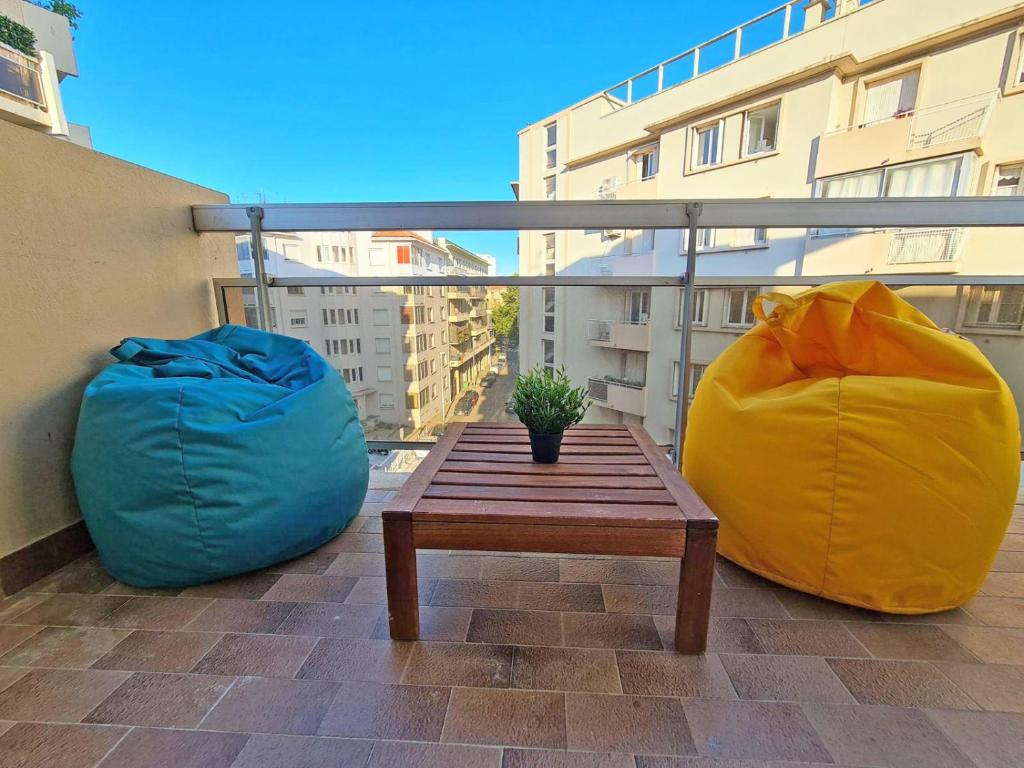 Appartement GregBnb-com - T2 Pleine Ville - CLIMATISE - BALCON - 2 Le Joal B 13 Rue Victor Reymonenq 83200 Toulon