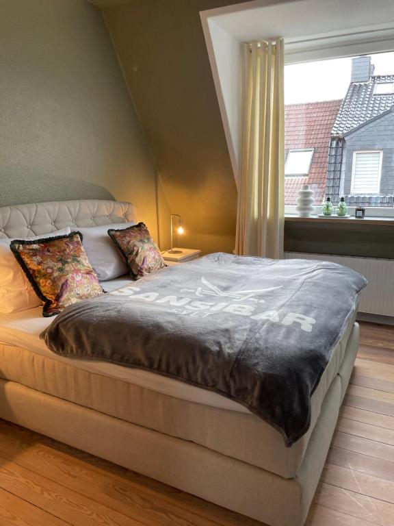 Große Design-Altbauwohnung Deluxe 21 Schwester-Therese-Straße 3.OG, 24159 Kiel