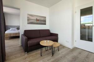 Große Ferienwohnung 8 im Haus Seeluft mit drei Balkonen und Meerblick
