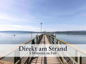 Große moderne Ferienwohnung in bester Bodenseelage l 1 Minute zum Bodensee l 2 Zimmer l Vollausgestattete Küche l Sonnenbalkon l WLAN l Willkommen im Apartment Güttingen
