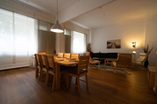 Großes Apartment in zentraler Lage