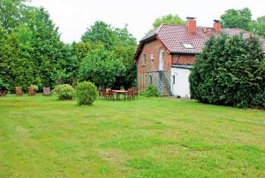 gro_zuegige Ferienwohnung mit Kamin