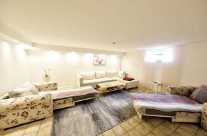 Appartement Großzügige und gemütliche 2 Zimmer Ferienwohnung nahe Alz und Chiemsee 7 Stifterstraße Souterrain 83342 Tacherting Bavière
