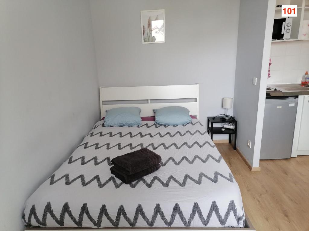 Großzügige Wohnung in der Nähe vom Quartierpark 22765 Hambourg