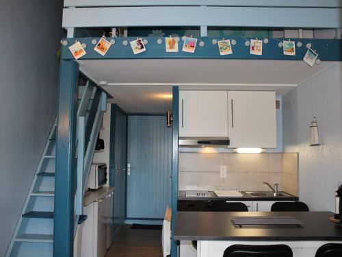 Appartement Gruissan, 1 pièce, 4 personnes - FR-1-229-778 Gruissan france