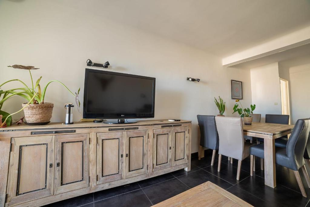 GuestReady - Apartment near city centre sea view 23 Rue Capitaine Dessemond, 13007 Marseille