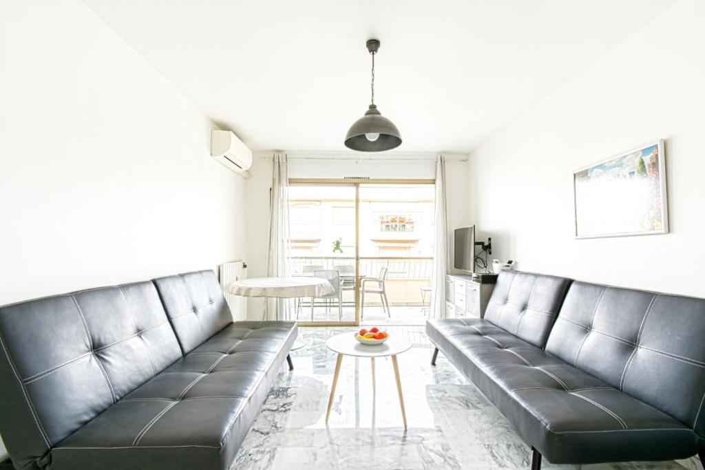 GuestReady - Bright Apartment near Croisette with Terrace and Parking 11 Rue Lacour, Cannes, France, 06400 Cannes