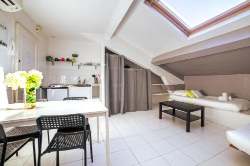 GuestReady - Bright studio in the city center