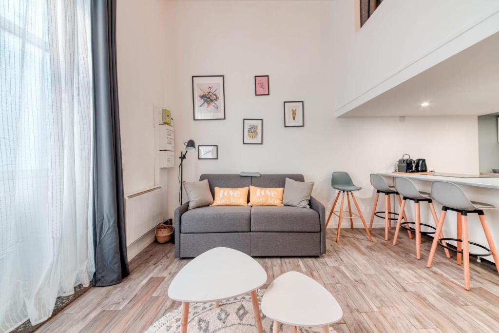 Appartement GuestReady - Chic Duplex in Villeurbanne 38 Rue Charles Montaland 69100 Villeurbanne