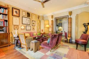 GuestReady - Classic Parisian Home in Marais