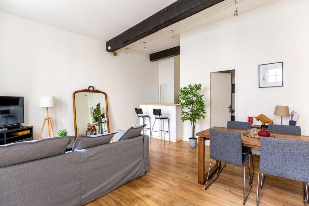 Appartement GuestReady - Cosy Apartment in Historic Center 47 Rue des Bahutiers, Bordeaux, France 33000 Bordeaux