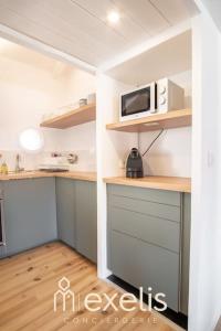 Appartement GuestReady - Cosy Duplex near Place de la Carrière 25 Grande Rue 54000 Nancy Lorraine