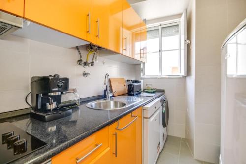 GuestReady -- Cream and Wood Stay in Alcântara