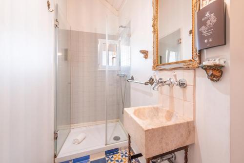 GuestReady - Exquisite Discoveries Apt