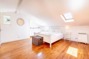 GuestReady - Family Home w Rooftop in Alcântara