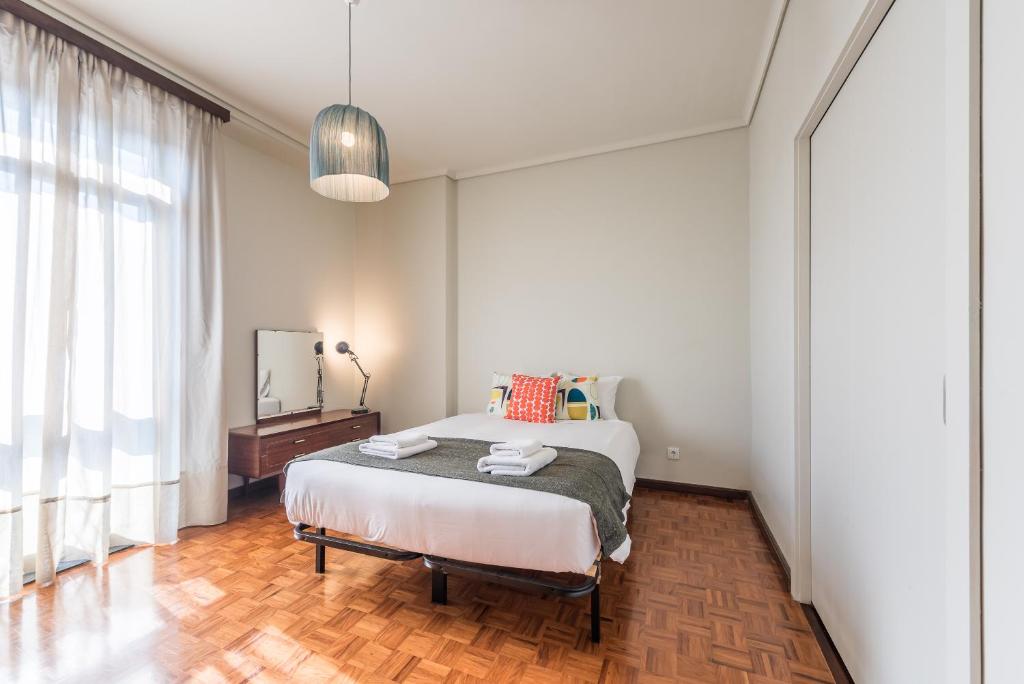 GuestReady - Gimle Balcony 626 Rua de Dom Joao IV, 4000-082 Porto