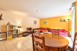 GuestReady - Incredible Apt on garden level in Langoiran