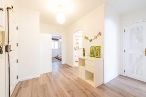 GuestReady - Minimalist Downtown Apt with Terrace