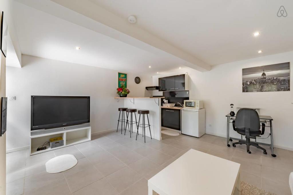 GuestReady - Modern and Spacious Flat near Vaise 35 rue marietton 69009 Lyon, 69009 Lyon