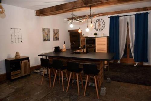 GuestReady -Modern Loft in the City Centre of Lyon