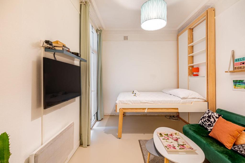 GuestReady - Parisian Studio in 20th Arr 82 Avenue Gambetta, 75020 Paris