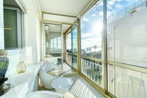 GuestReady - Sunny Apartment with Magnificent View of Plage du Midi Beach
