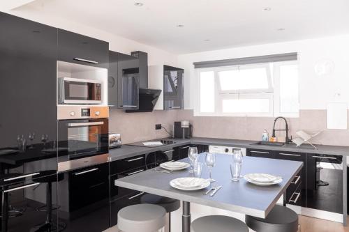 GuestReady - Sunny Side Up in City Center