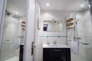 GuestReady - Superb Flat with Balcony in Antibes
